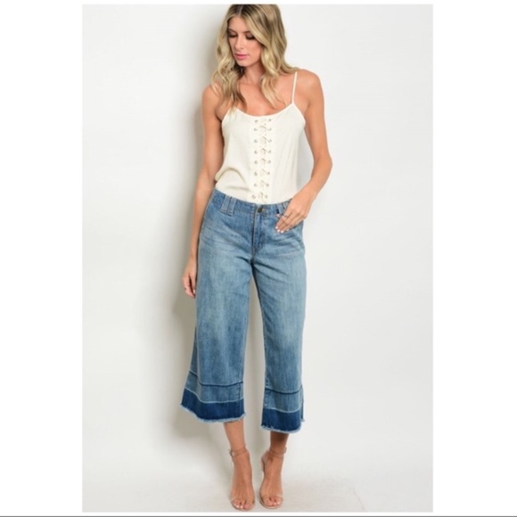 Blue Denim Distressed Wide Leg Capri Jeans M NWT - Picture 2 of 5